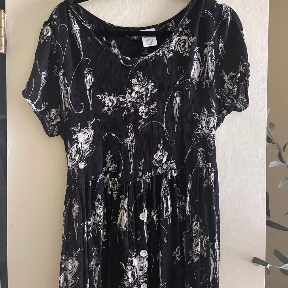 Vintage Knee-Length Dress with Pattern